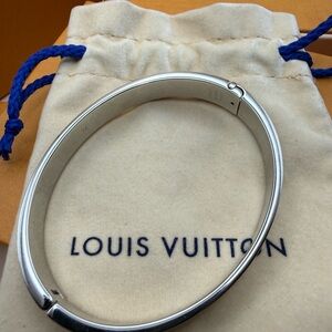 Louis Vuitton Monogram Silver Bracelet in Medium